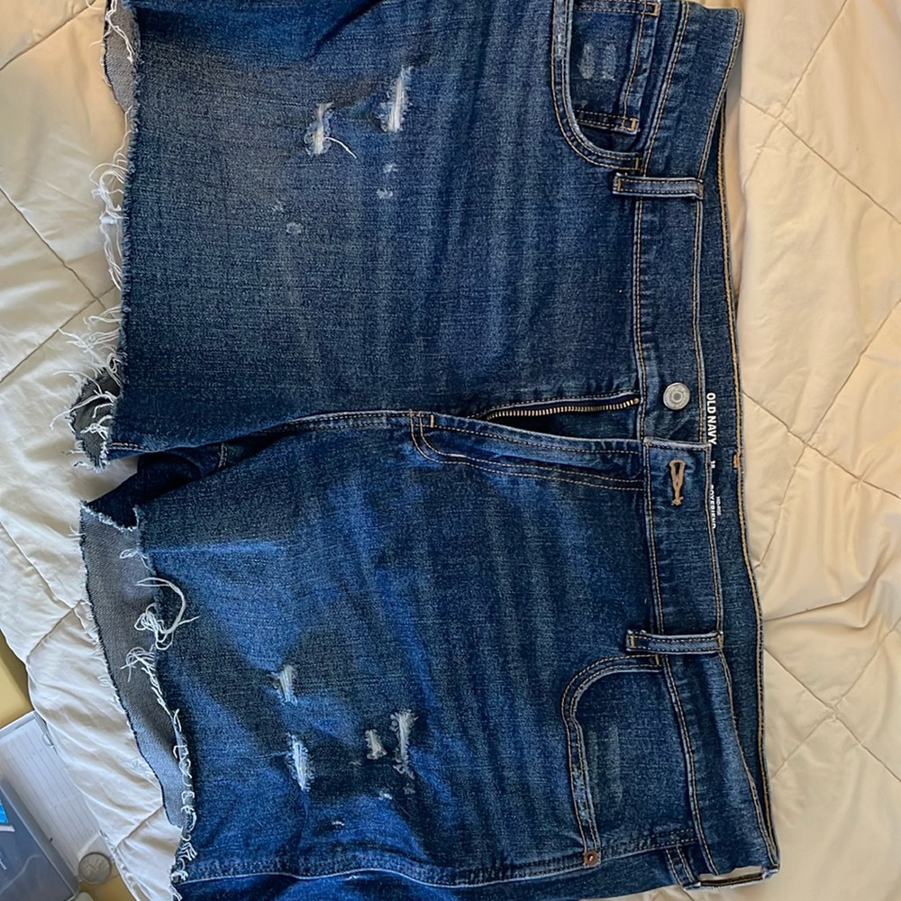 Old navy boyfriend shorts